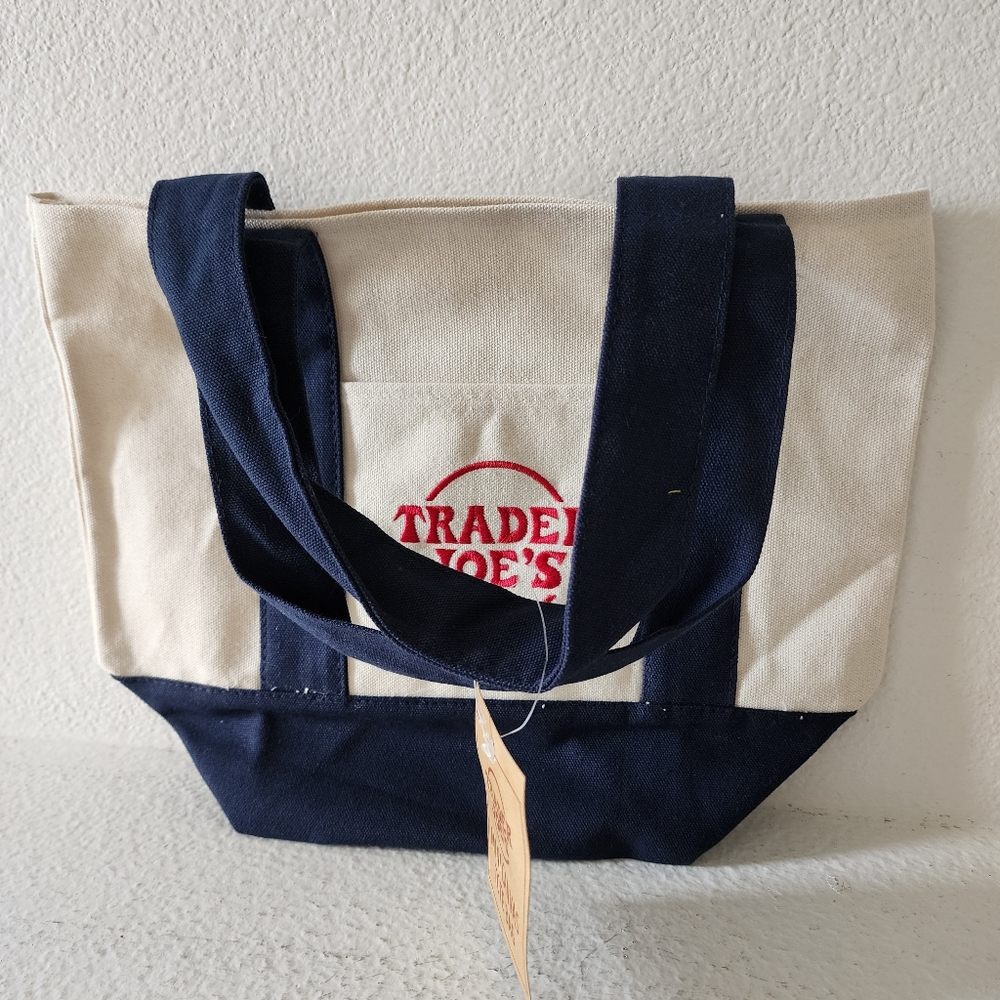 Trader Joes Totes (Green, Navy, Yellow & Red) - Set of 4 - Picture 6 of 10